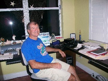 KI4NUU_Shack_1.bmp - KI4NUU - Frank Custureri's Shack!